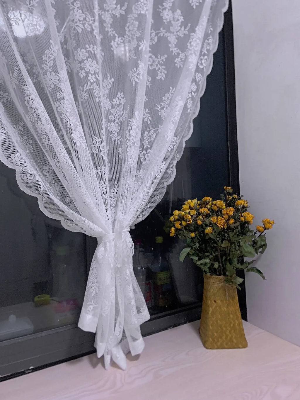 Painel de cortina de bolso com haste transparente de renda floral