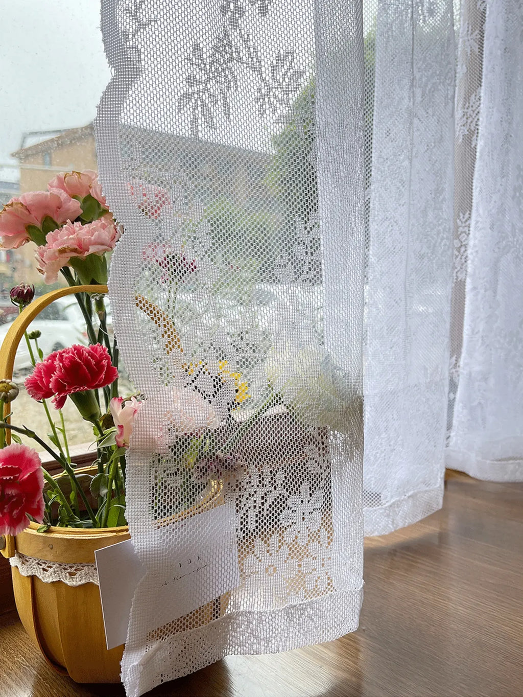 Painel de cortina de bolso com haste transparente de renda floral