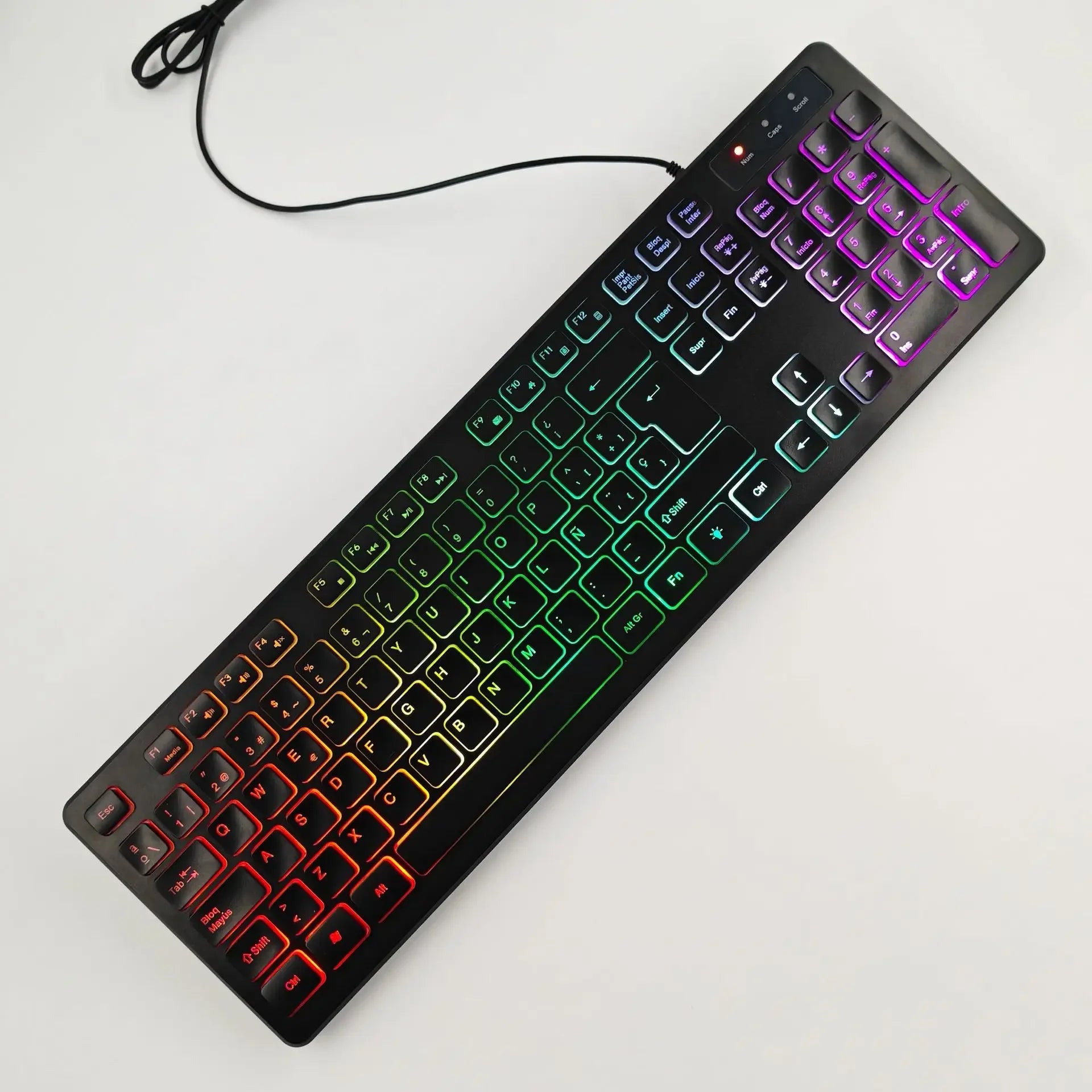 Teclado para jogos de computador com iluminação RGB, silencioso, com fio, USB, para escritório e casa, em russo, francês, espanhol, alemão, árabe e inglês.