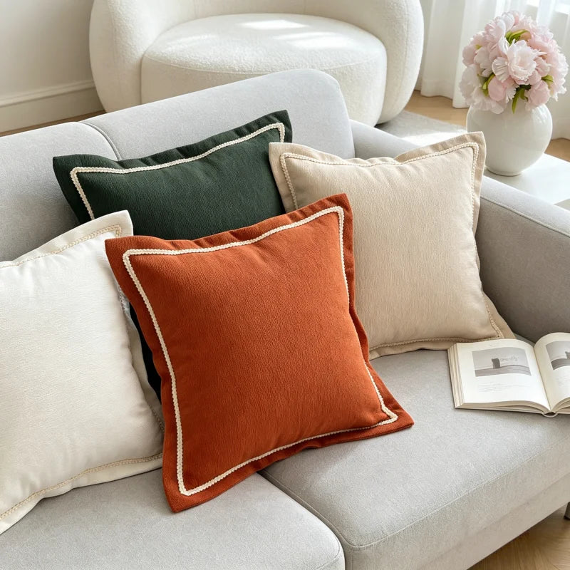 Almofada Decorativa de Veludo Micro Ondulado com Borda Dupla Franzida e Acabamento Trançado, Macia e Resistente à Sujeira para Sofá e Cama