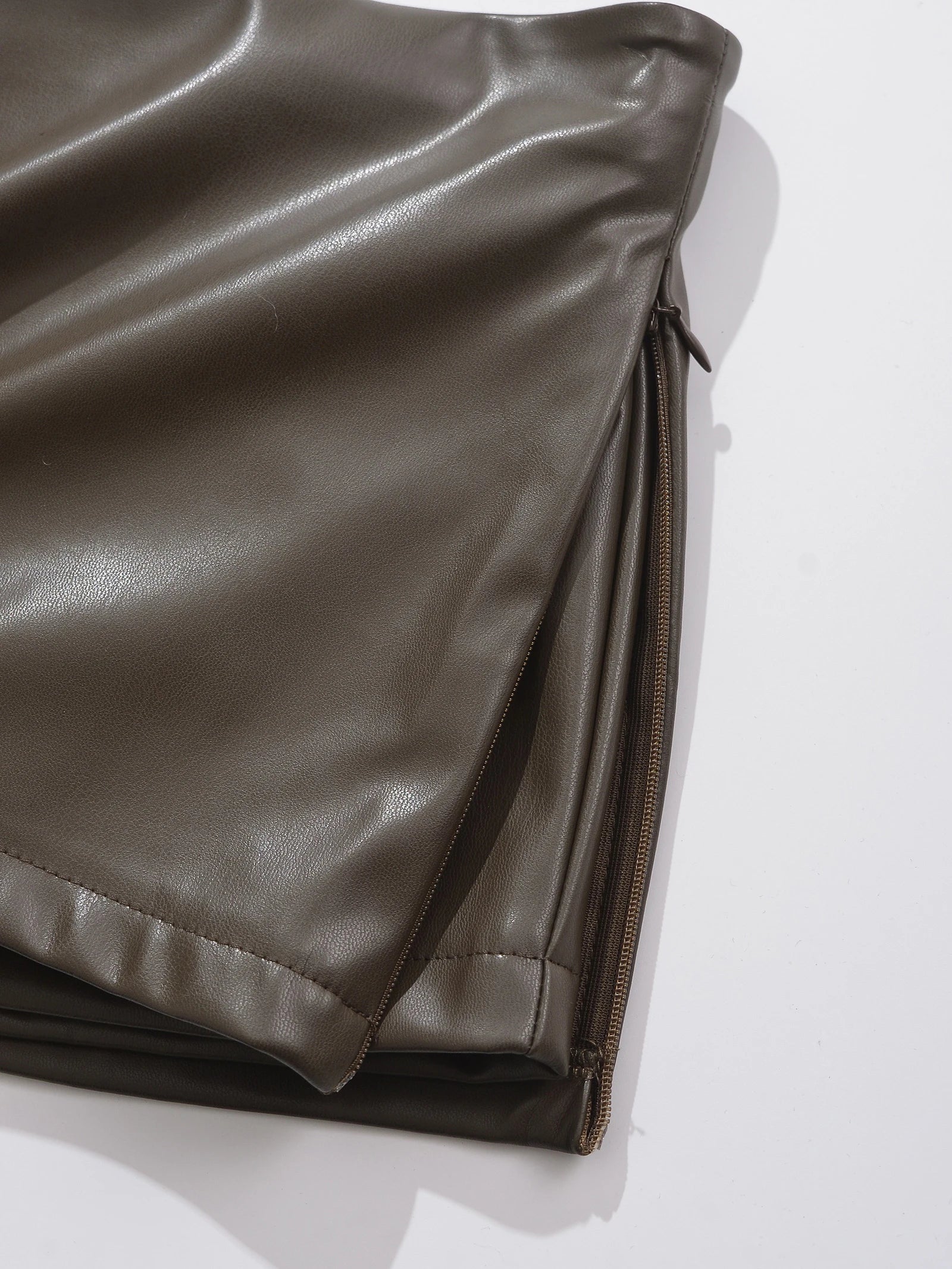 Mini saias de couro falso elegante moda coreana preto saias do plutônio para mulher saia de cintura baixa zip up saia dividida com shorts marrom